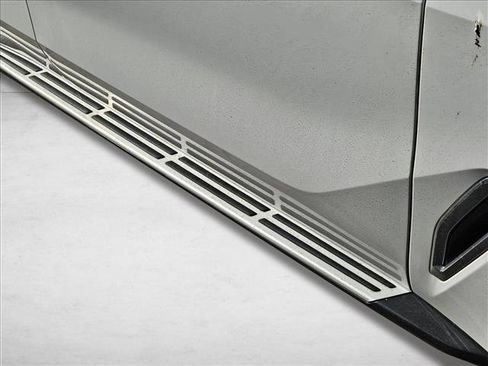 Used 2020 BMW X5 xDrive40i w/ Premium Package image 6