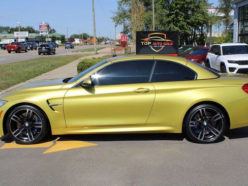 Used 2016 BMW M4 Convertible image 15