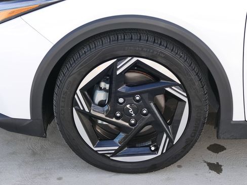 Certified 2025 Kia K4 EX image 10