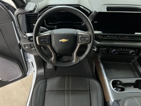 Used 2024 Chevrolet Silverado 3500 High Country w/ High Country Premium Package AWD/4WD image 21