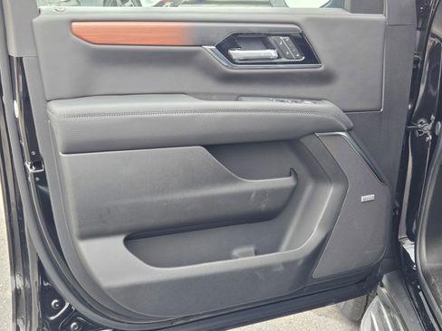New 2026 GMC Yukon XL Denali AWD/4WD image 36