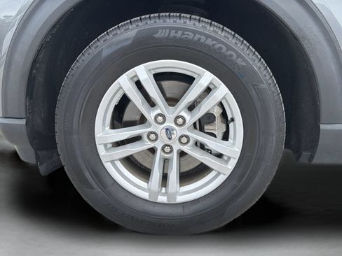 Certified 2023 Ford Explorer XLT RWD image 33