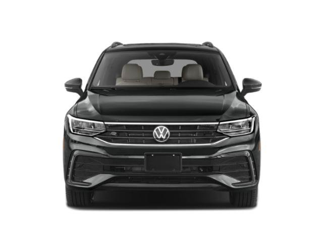 Certified 2024 Volkswagen Tiguan SE R-Line w/ MDO Package, Two-Row AWD/4WD image 4