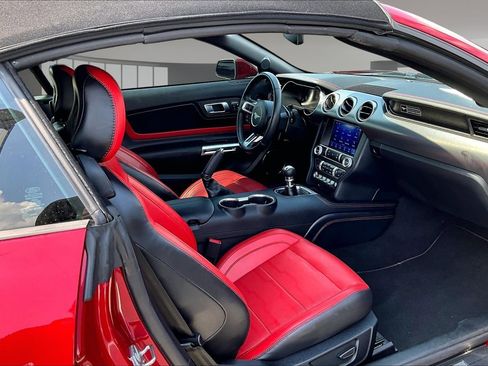 Used 2020 Ford Mustang GT Premium w/ Equipment Group 401A RWD image 27