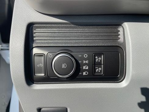 New 2026 Ford F250 XL w/ XL Chrome Package image 15