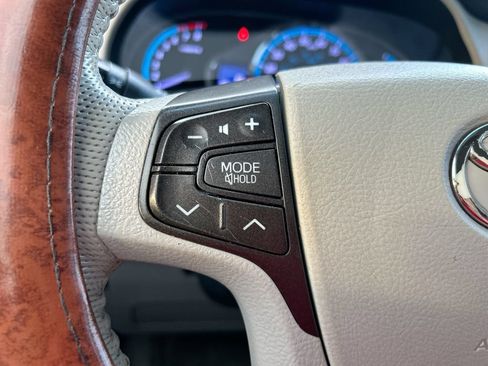 Used 2013 Toyota Sienna XLE FWD image 16