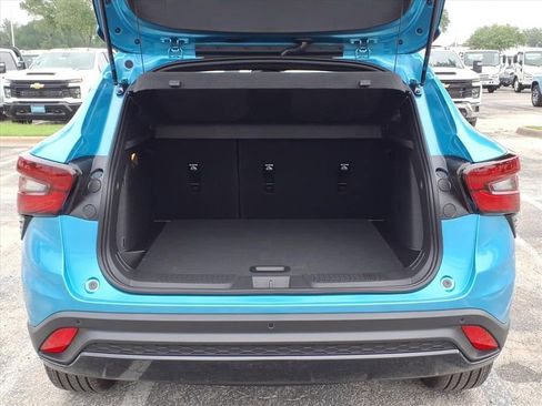 New 2026 Chevrolet Trax RS FWD image 12