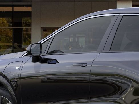 New 2026 Cadillac Optiq Luxury 1 RWD image 12