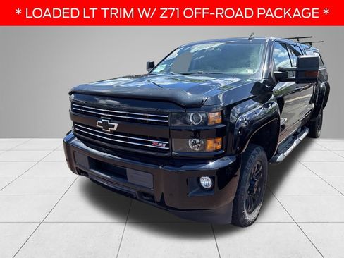 Used 2018 Chevrolet Silverado 2500 LT w/ Midnight Edition AWD/4WD image 14
