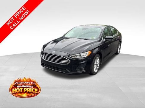 Used 2020 Ford Fusion SE FWD image 2