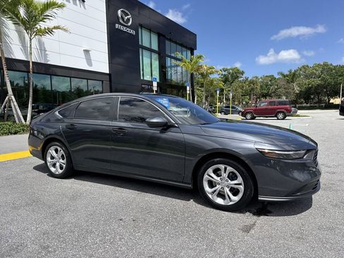 Used 2025 Honda Accord LX image 6