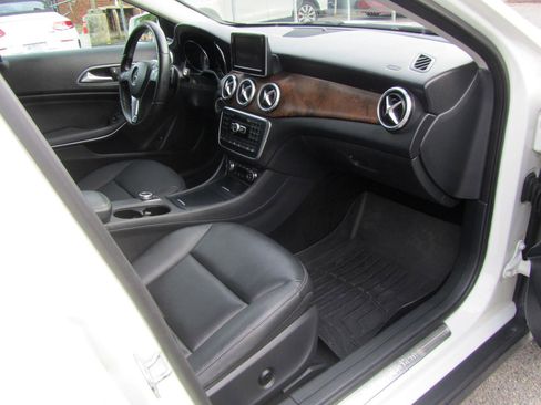 Used 2015 Mercedes-Benz GLA 250 4MATIC image 21
