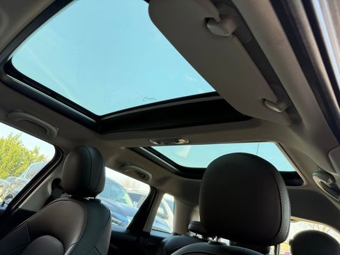 Used 2020 MINI Cooper 4-Door Hardtop w/ Storage Package image 11