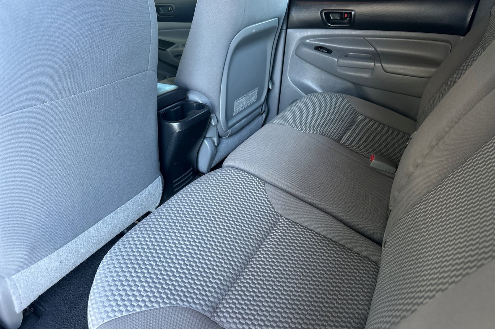 Used 2014 Toyota Tacoma PreRunner w/ SR5 Package RWD image 11