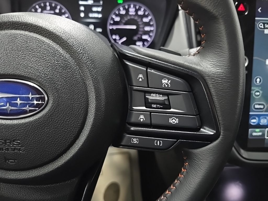 Used 2025 Subaru Crosstrek 2.5i Limited AWD/4WD image 22
