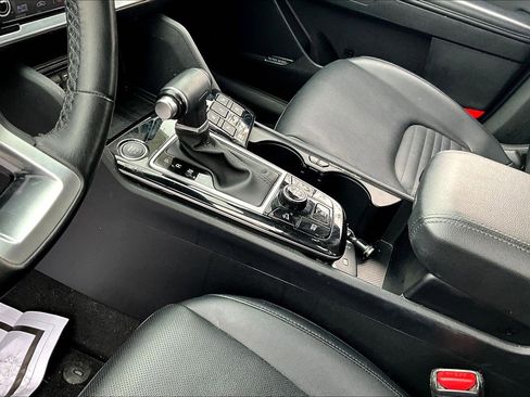 Used 2023 Kia Sportage SX FWD image 18