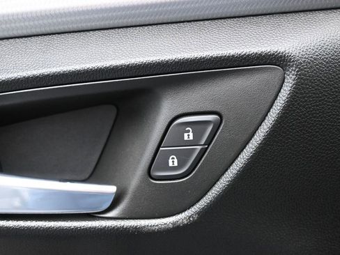 Used 2025 Buick Envista Avenir FWD image 13