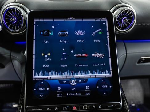 Used 2022 Mercedes-Benz SL 63 AMG 4MATIC image 16