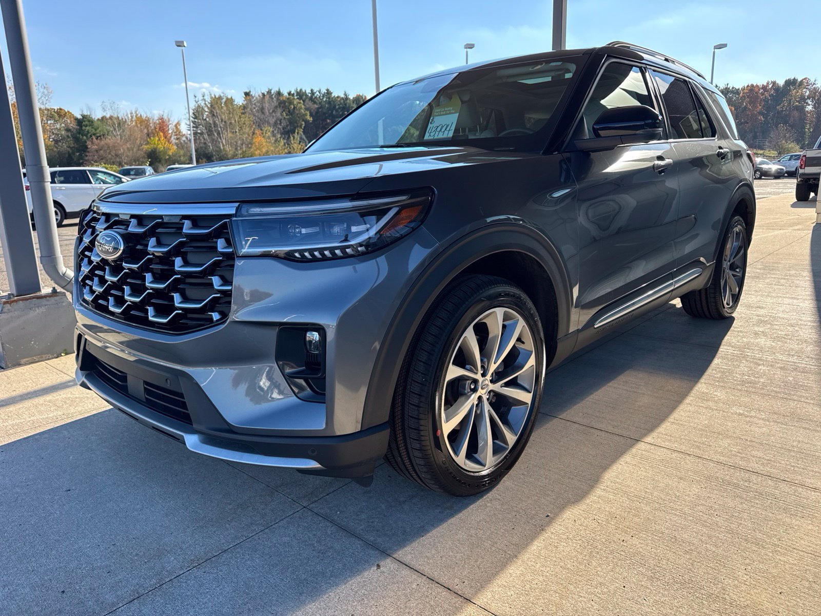 Certified 2025 Ford Explorer Platinum w/ Ultimate Package AWD/4WD image 3