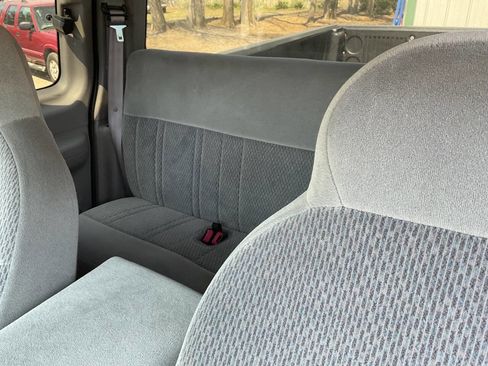 Used 1998 Ford F150 XLT image 13