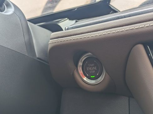 New 2026 Chevrolet Suburban High Country image 24