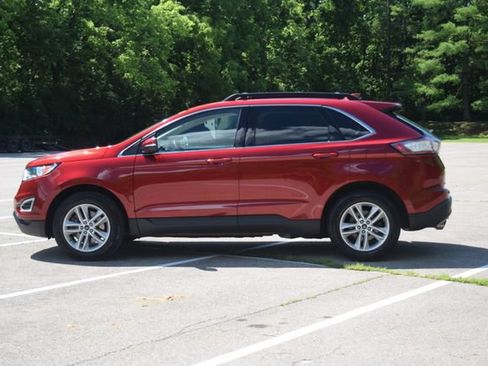 Used 2017 Ford Edge SEL w/ Equipment Group 201A AWD/4WD image 21