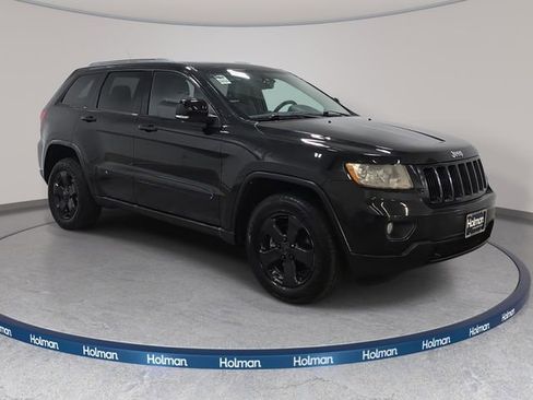 Used 2011 Jeep Grand Cherokee Limited AWD/4WD image 4