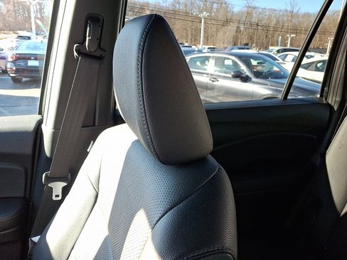 Used 2022 Honda Passport EX-L image 17