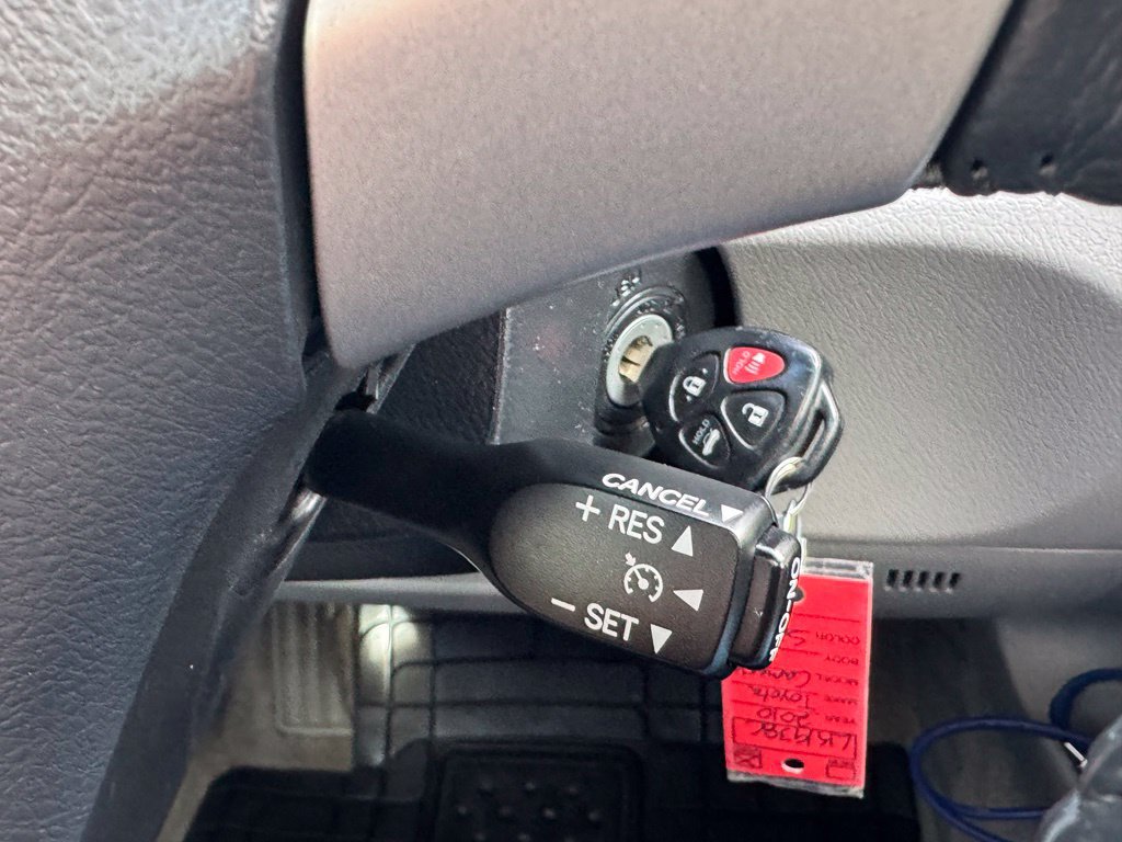 Used 2010 Toyota Camry SE FWD image 18