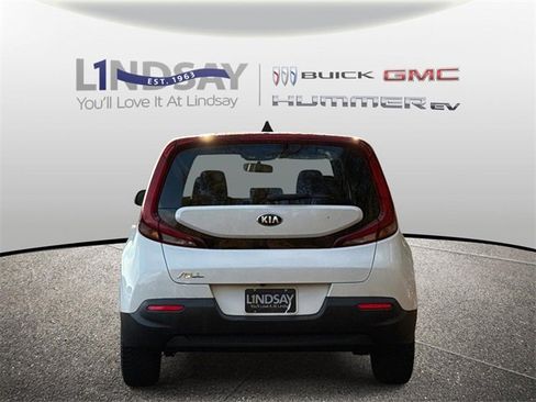 Used 2020 Kia Soul LX image 3