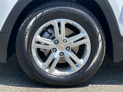 Used 2024 GMC Terrain SLE FWD image 36
