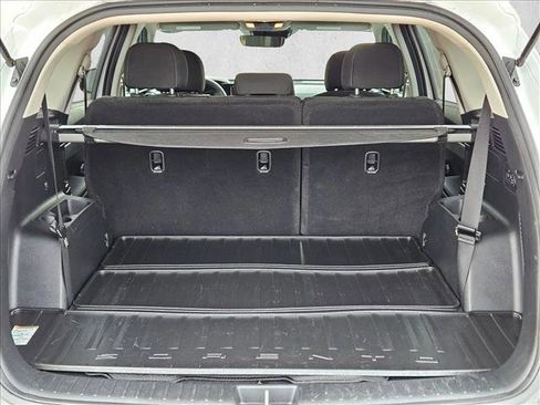 Used 2022 Kia Sorento LX image 7