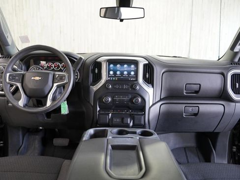 Used 2020 Chevrolet Silverado 1500 LT w/ LT Value Package image 17
