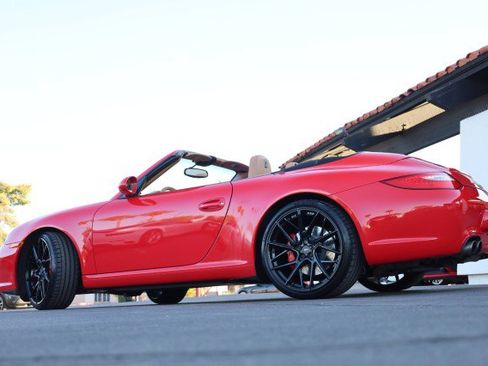 Used 2010 Porsche 911 Carrera S RWD image 18