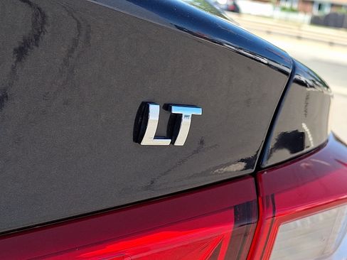 Used 2023 Chevrolet Malibu LT FWD image 33