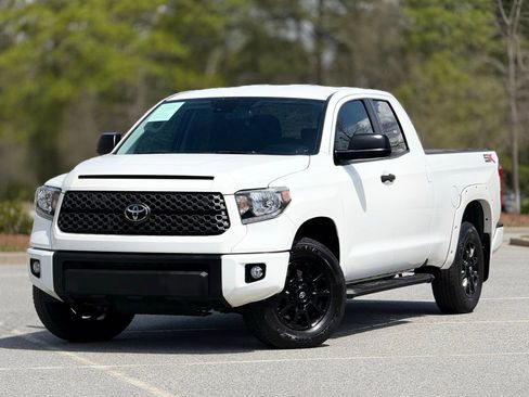 Used 2021 Toyota Tundra SR5 w/ SX Package AWD/4WD image 8