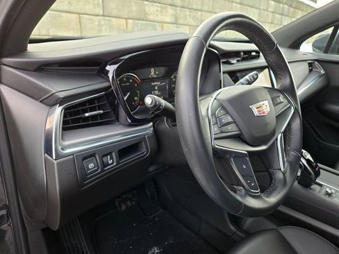 Used 2022 Cadillac XT5 Luxury image 17