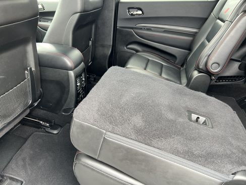 Used 2023 Dodge Durango GT RWD image 16