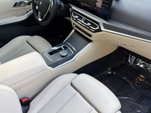 Used 2023 BMW 330i Sedan w/ Premium Package RWD image 19