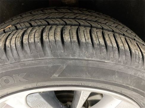 Used 2023 Buick Encore GX Select w/ Sport Touring Package image 23