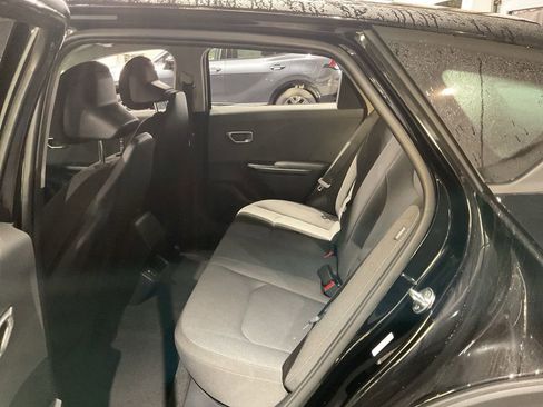 New 2025 Kia K4 LXS image 17