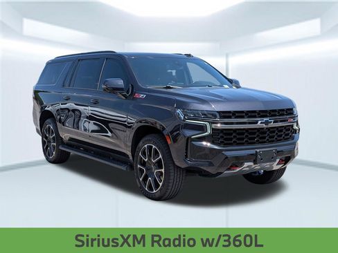 Used 2022 Chevrolet Suburban Z71 w/ Luxury Package AWD/4WD image 9