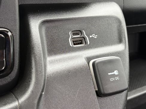 Used 2023 RAM ProMaster 2500 FWD image 19