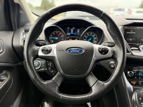 Used 2015 Ford Escape Titanium w/ Equipment Group 301A AWD/4WD image 24