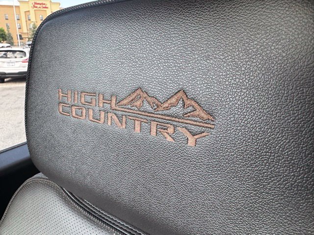 Used 2024 Chevrolet Silverado 3500 High Country w/ High Country Premium Package AWD/4WD image 35
