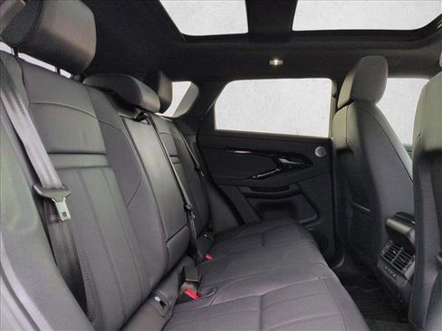 Used 2024 Land Rover Range Rover Evoque Dynamic SE AWD/4WD image 22