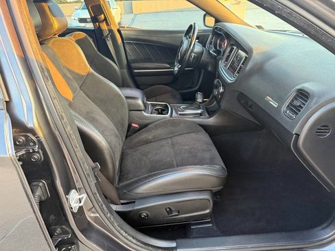 Used 2019 Dodge Charger R/T w/ Plus Group RWD image 16