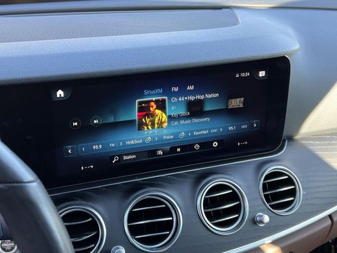 Used 2022 Mercedes-Benz E 350 E 350 image 16