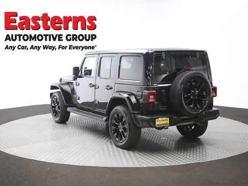 Used 2025 Jeep Wrangler Unlimited Sahara image 65