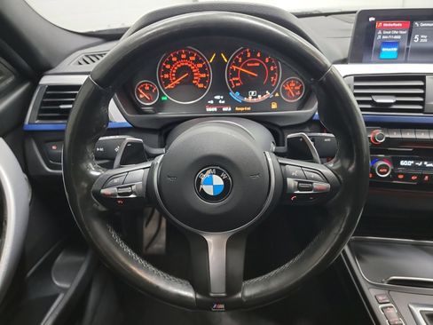 Used 2018 BMW 340i xDrive Sedan AWD/4WD image 17